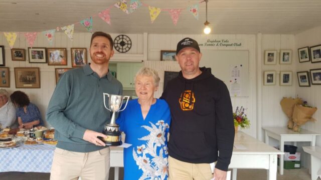 Men's Open Singles Winner David Zarzuela with President Eileen MacSweeney and Runner Up Martin Sulir